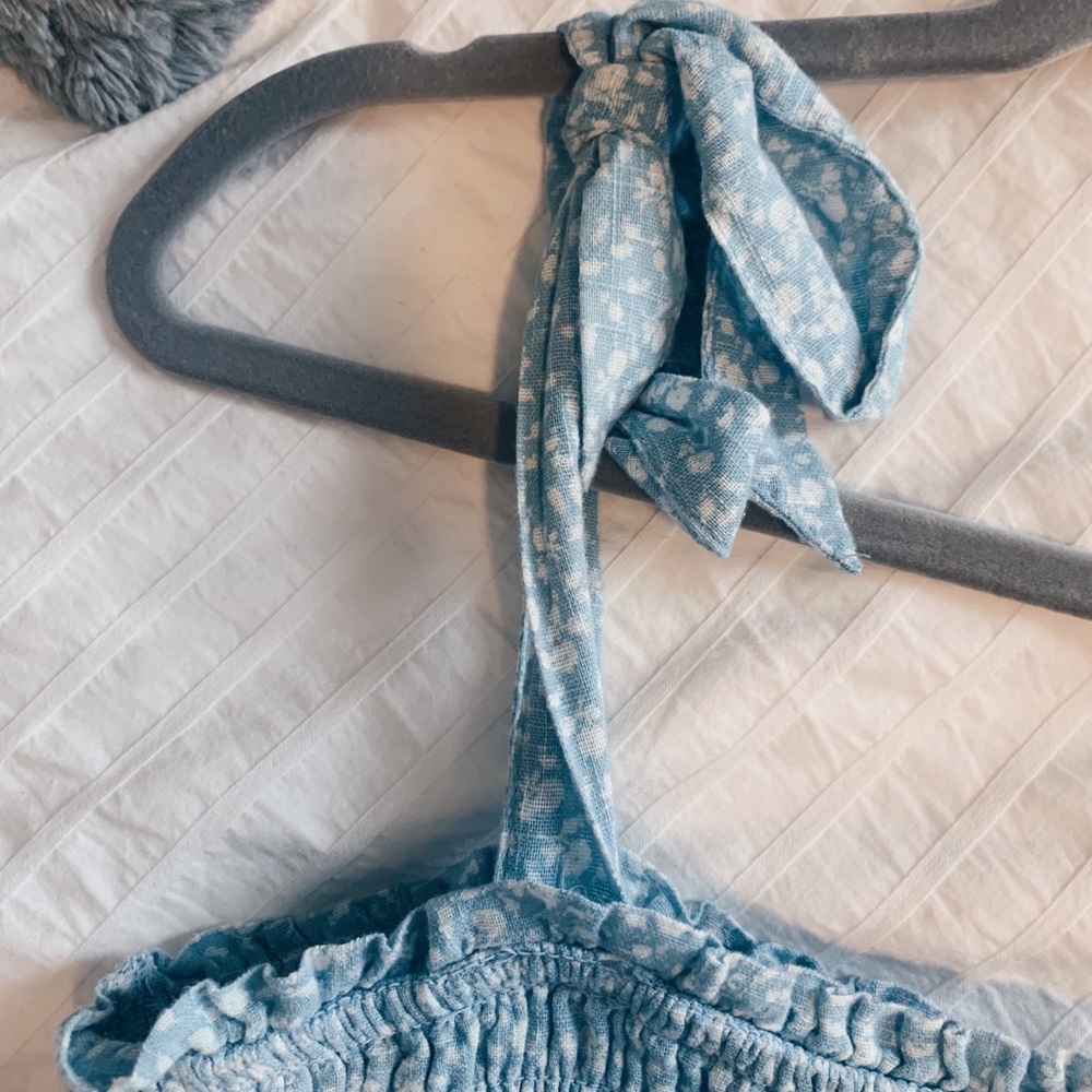 Abercrombie Blue Ruched Top - Picture 2 of 3